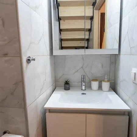 Dom wakacyjny The Arch Nest