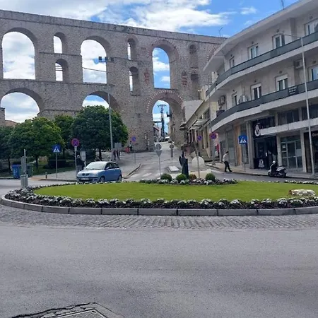 The Arch Nest